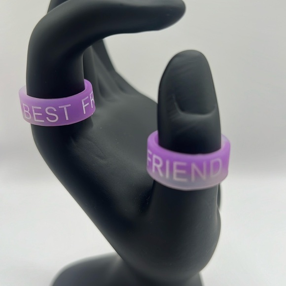 Silicone Ring Set BEST FRIEND Purple Stretch Rings - Picture 3 of 5